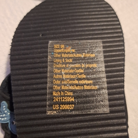 Gymboree size 5/6 toddler flip flops crabs, fish, octopus, New without swing tag - Picture 3 of 6
